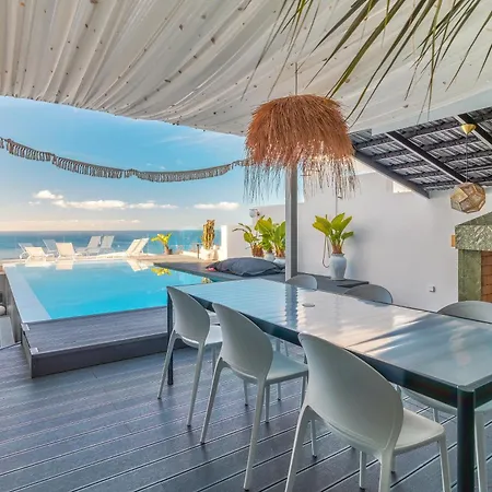 Lázaro By Madeira * Funchal (Madeira)