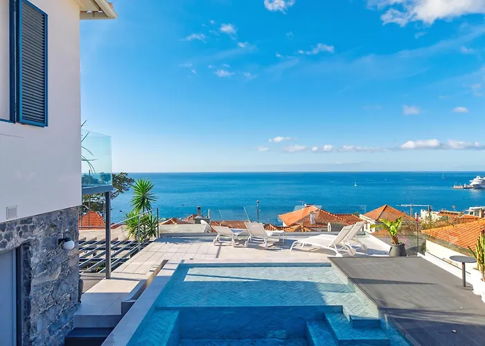 Lazaro By Madeira * فونشال