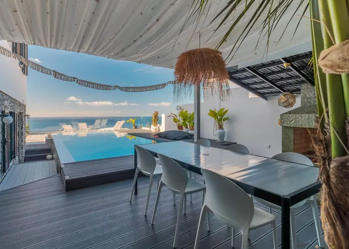 Lazaro By Madeira فونشال