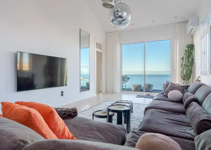 Lazaro By Madeira * Funchal (Madeira)