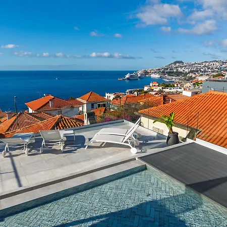 Lazaro By Madeira * فونشال