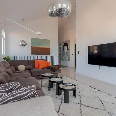 Lazaro By Madeira * Funchal (Madeira)